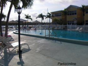 Pool Barefoot Beach Resort.jpg